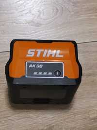 Akumulator  Bateria AK 30 LI-ION STIHL Nowy