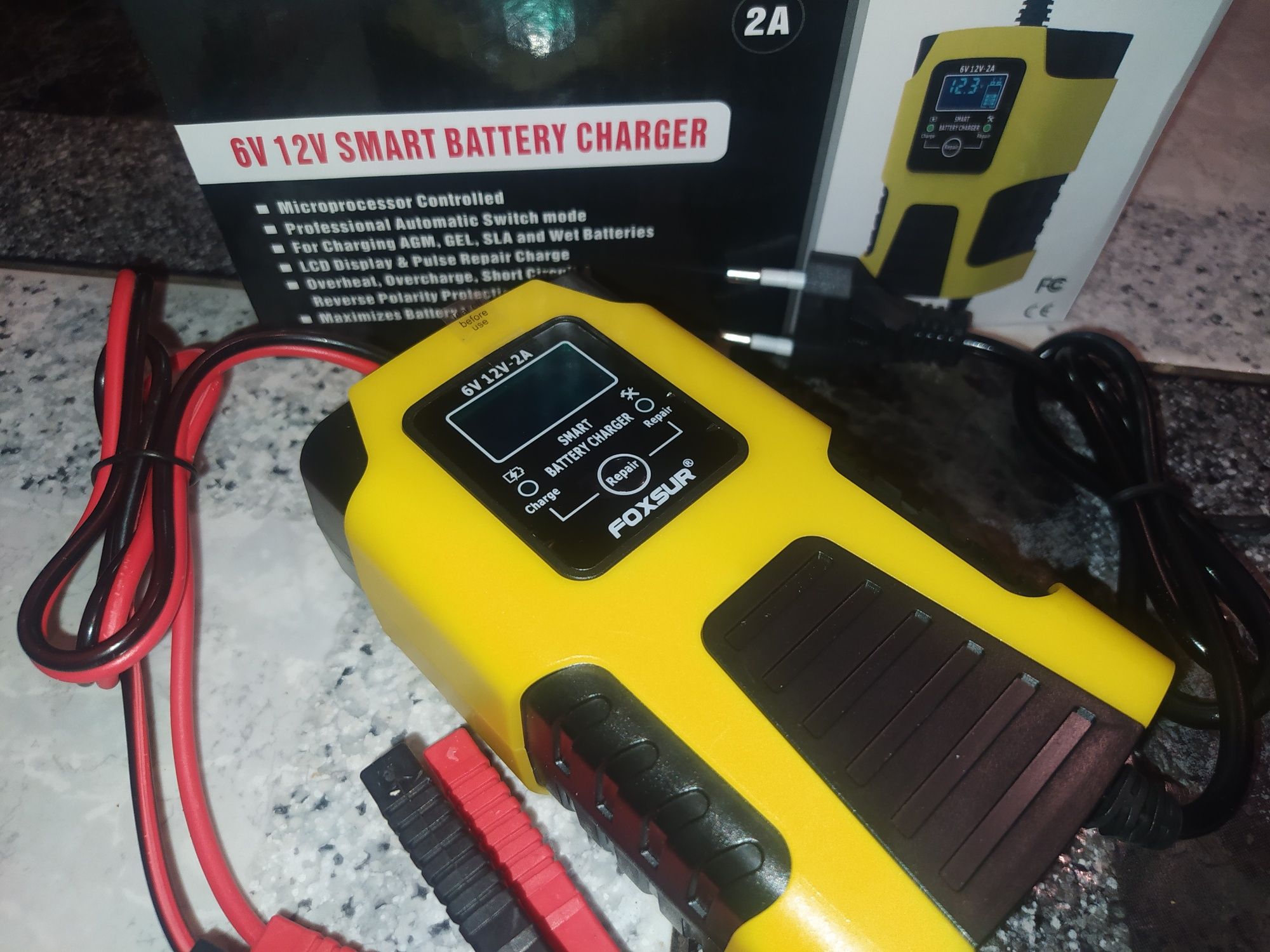 Foxsur Умное зарядное устройство, розумний зарядний пристрій