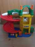 Zjeżdżalnia tor dla aut FisherPrice dla przedszkolaka