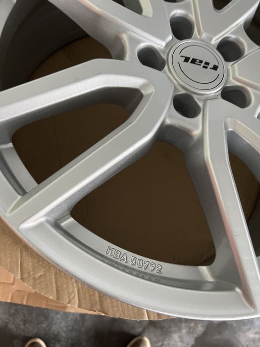 Alufelgi KOMPLET 5x114,3 19 cali Mazda Nissan Honda jak nowe