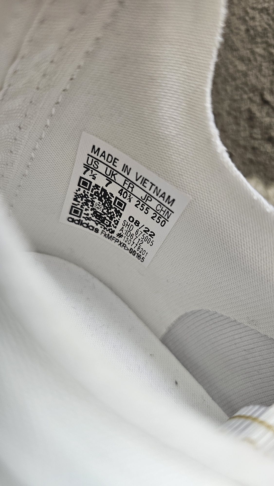 Buty Adidas NMD_R1 V3 Shoes ID6712 Nowe