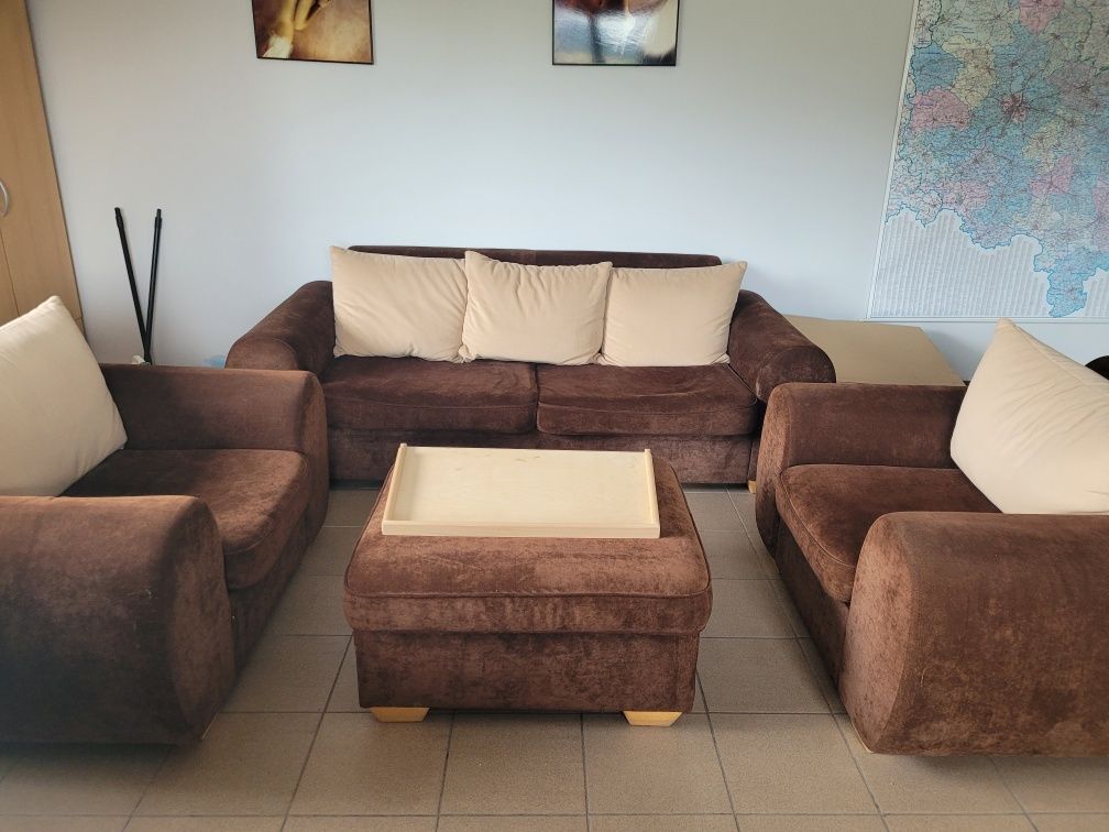 Sofa, fotele, pufa komplet bardzo solidny