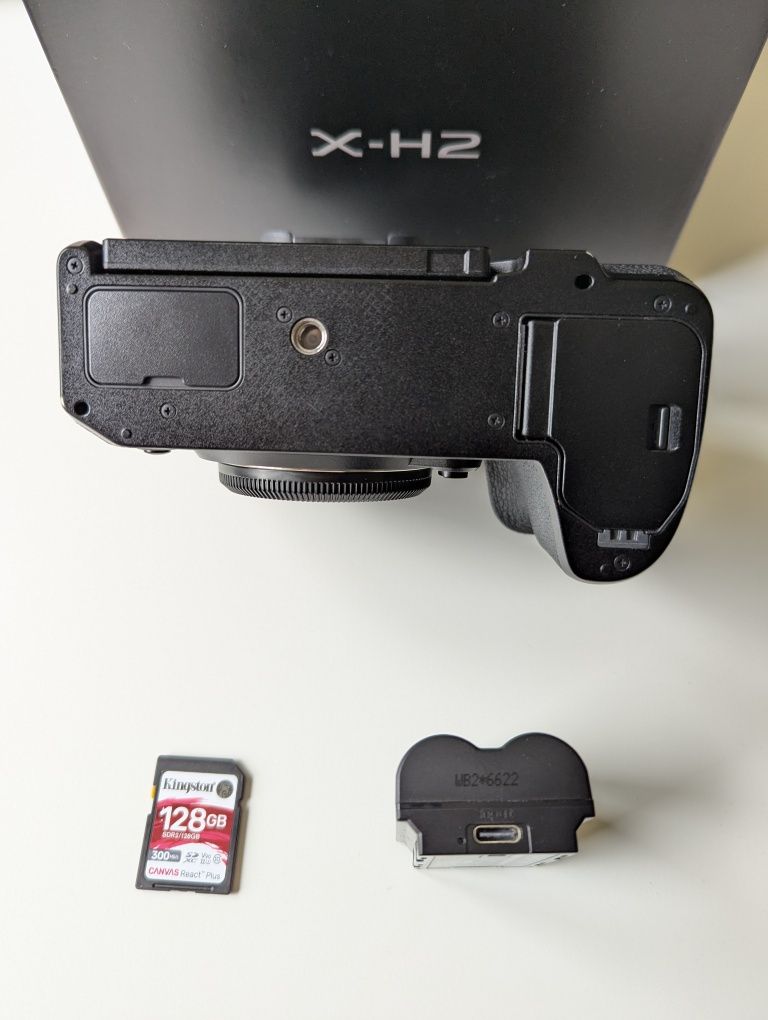 Aparat Fujifilm XH2 + karta Kingston UHS-II V90 128GB + bateria USB-C