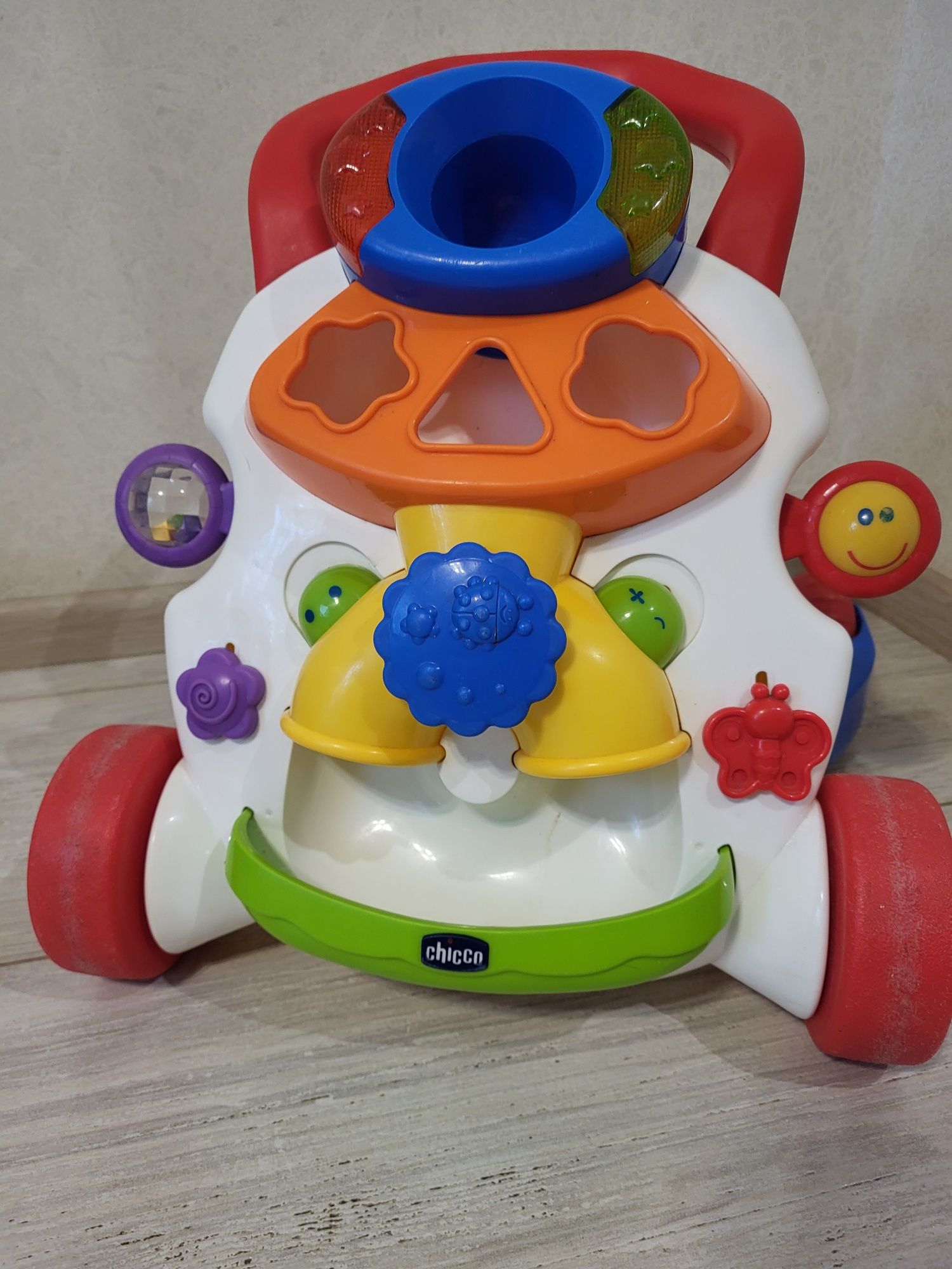 Развивающие ходунки CHICCO