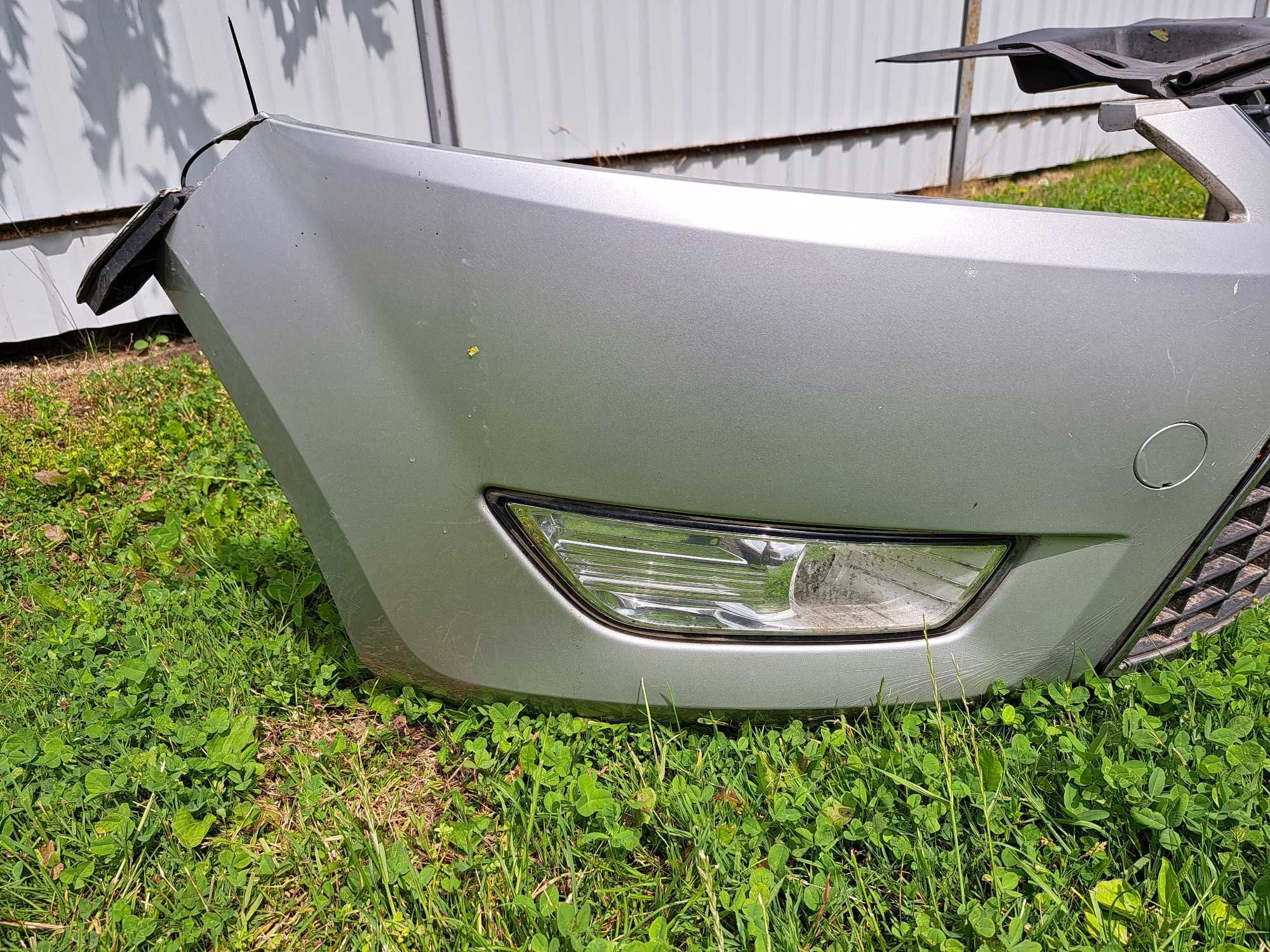 Przedni zderzak Ford Mondeo MK4 kolor 58 przód