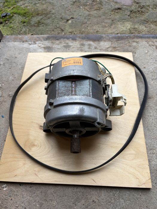 Silnik napędowy do pralki ariston