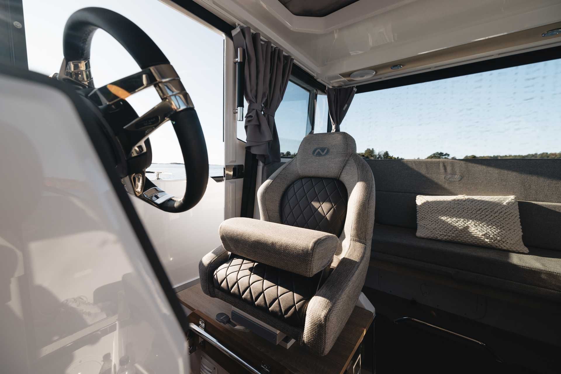 Łódź motorowa Nordkapp 830 Coupe / Mercury 350KM V10 | MARINERO