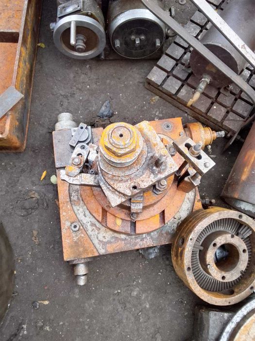 Продам Стол поворотный  в сборе Фрезерно- токарного станка