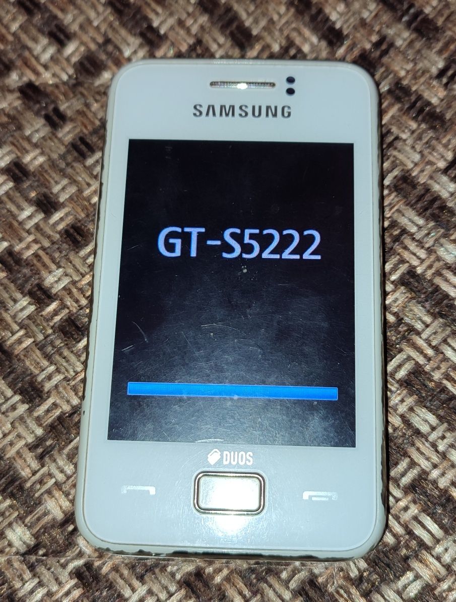 Телефон Samsung GT - S5222