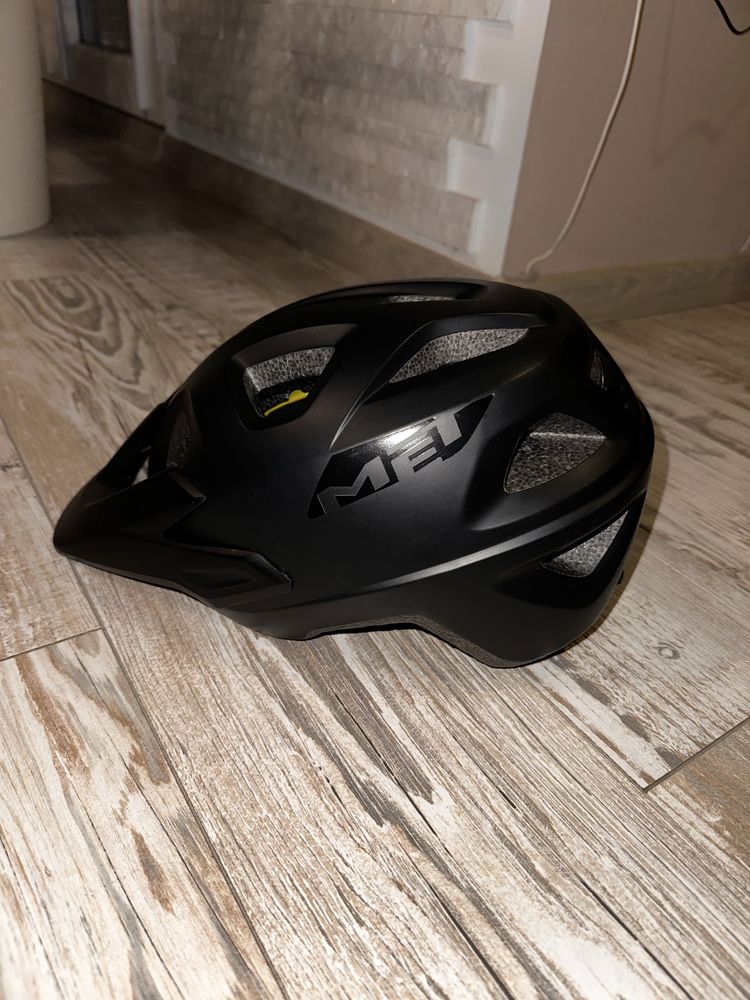 Kask rowerowy MET ECHO MIPS enduro orzeszek IXS 661