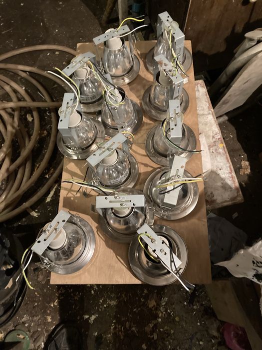 Потолочный светильник бу