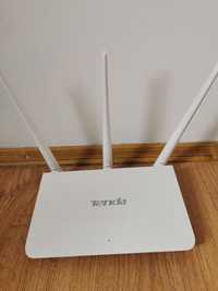 Router tenda  f3