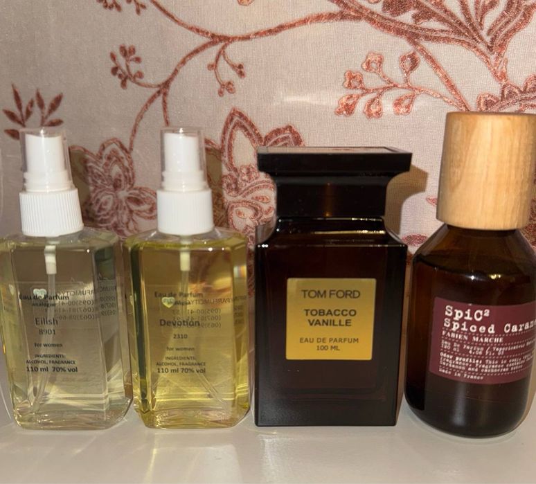 Парфуми в склі і в пластику