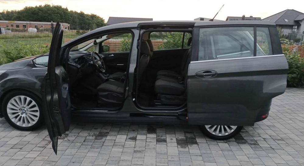 2016 Ford Grand C Max