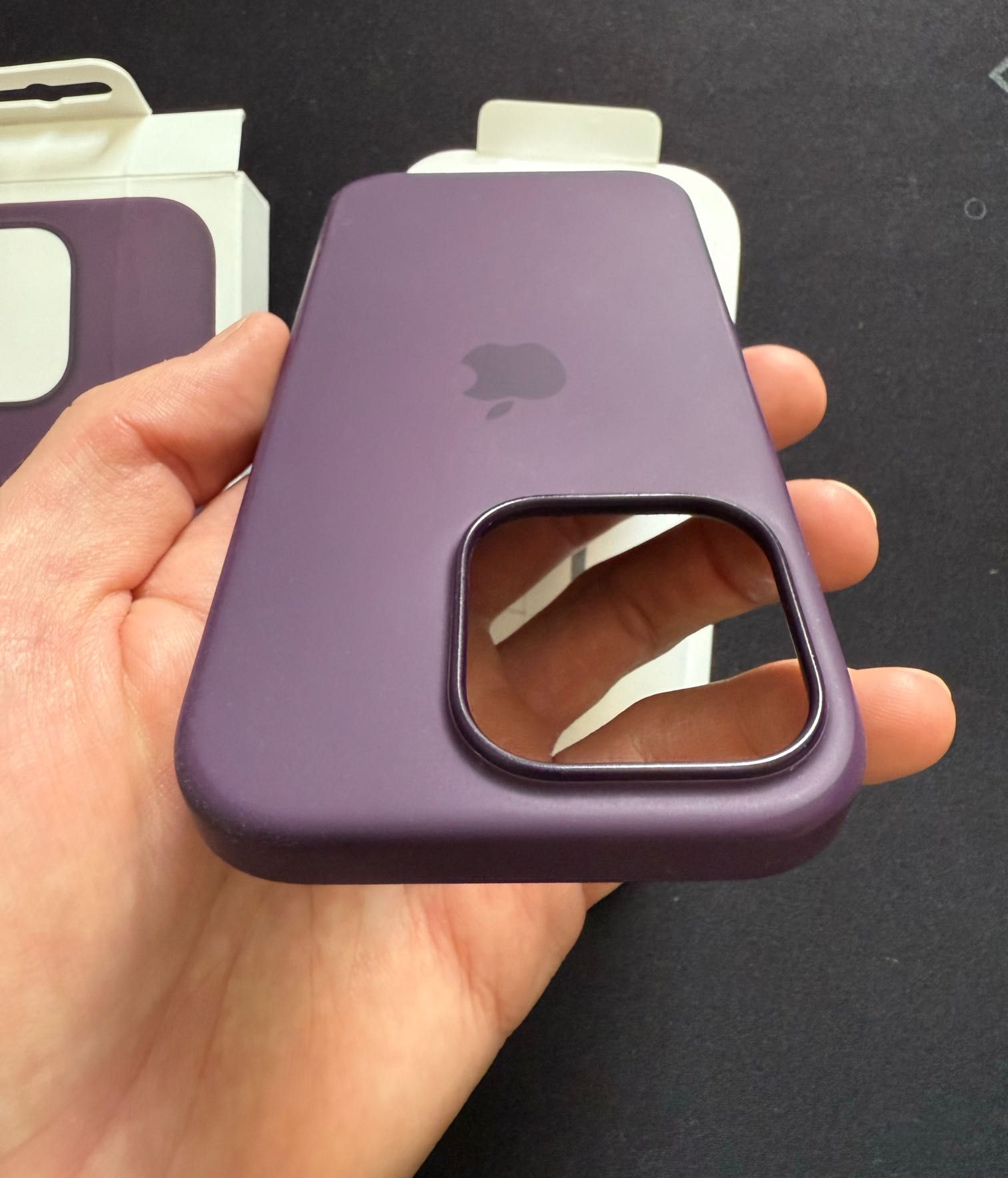 Silikonowe etui z MagSafe do iPhone’a 16 Pro I oryginalne I