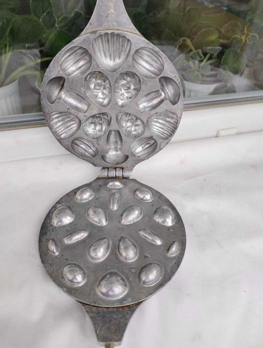 Орешница горішниця радянських часів форма для випічки горішків