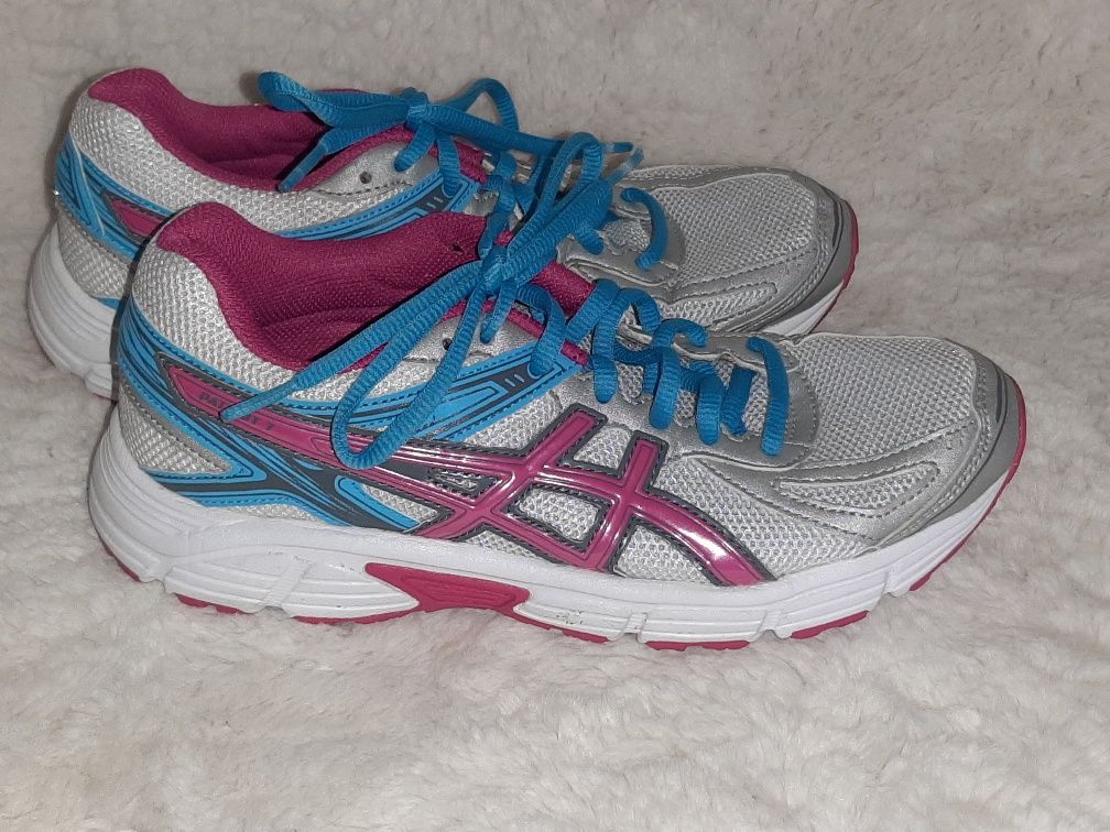 Buty Asics 37 w nowym stanie