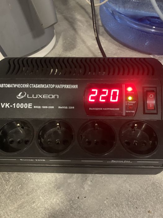 Продам стабилизатор Luxeon 1000