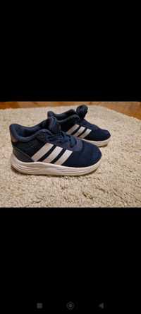 Buty Adidas, rozm 22 lekkie