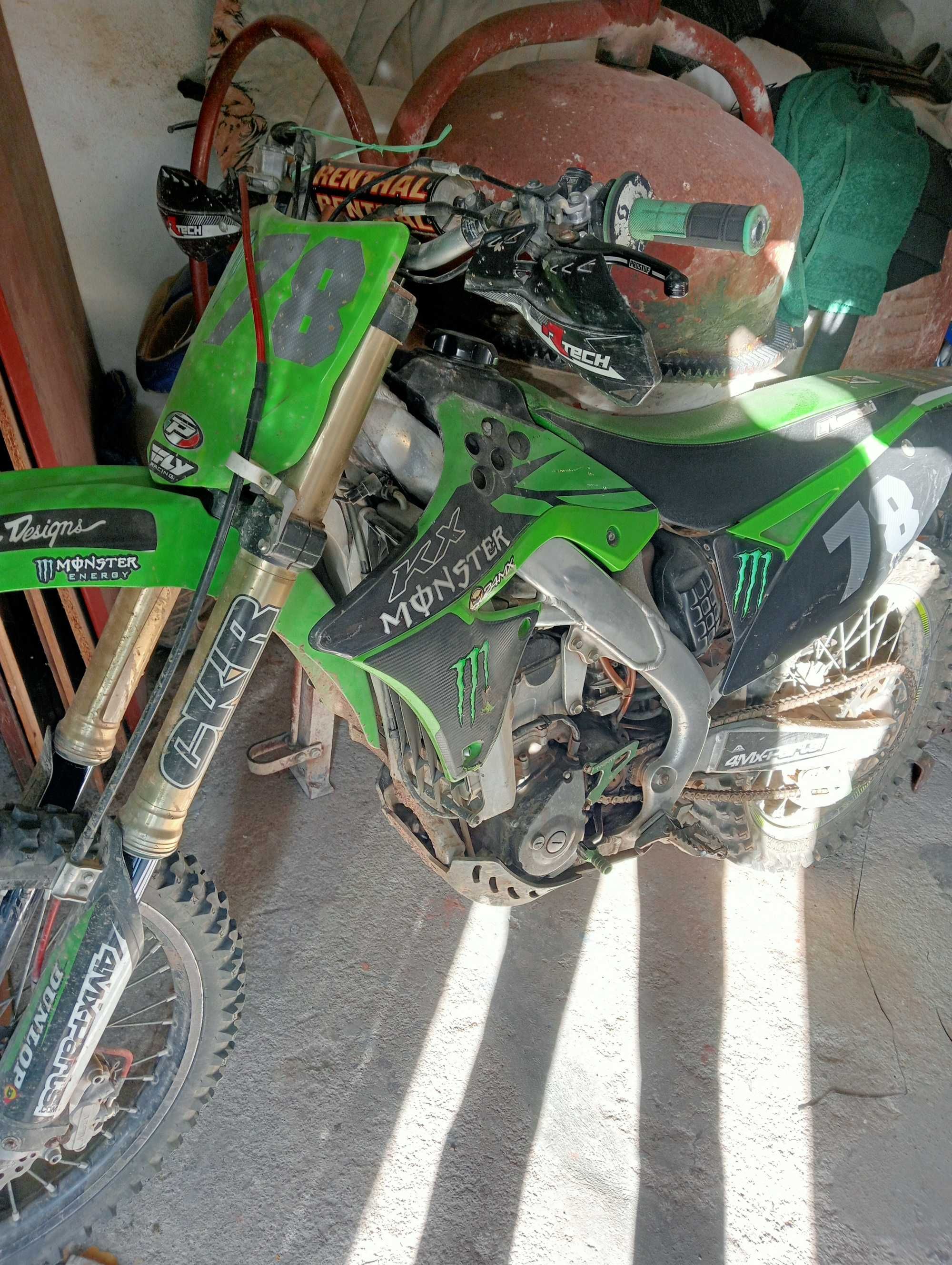 Kawasaki 250 4T IMPECÁVEL