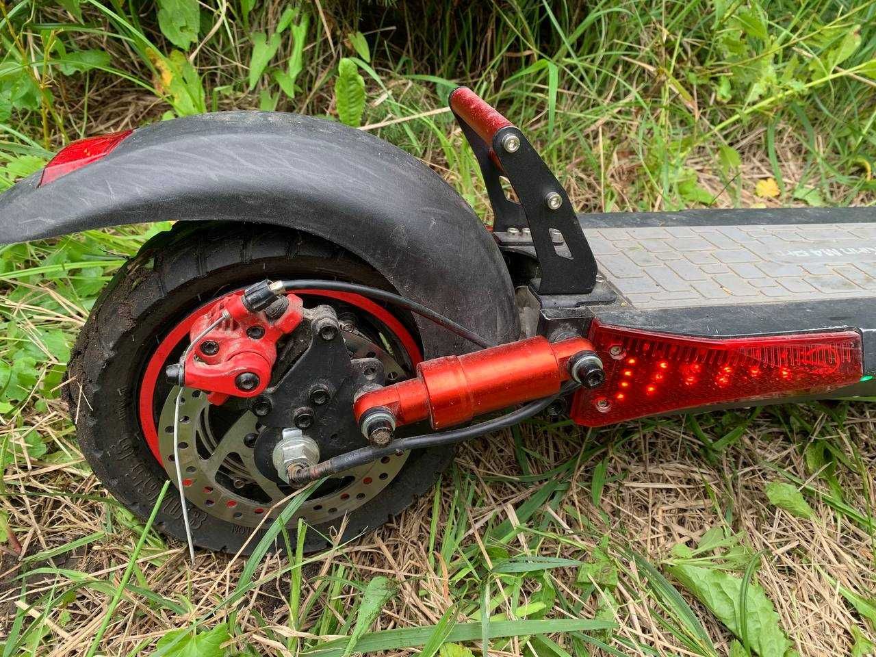 Електросамокат KUGOO M4 Pro 2025 18Ah 1000W