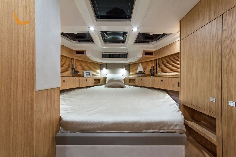Яхта Galeon 370 HTS