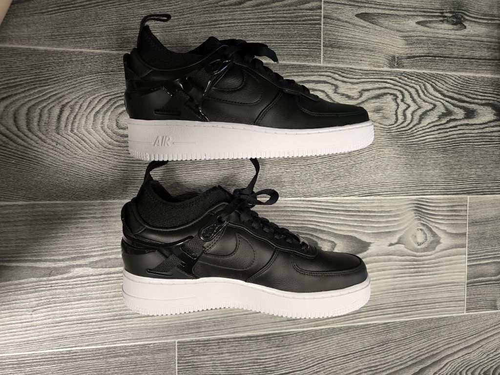 Снікерси Nike Air Force
Снікерcи Air Force 1 Low Sp Uc GORE-TEX