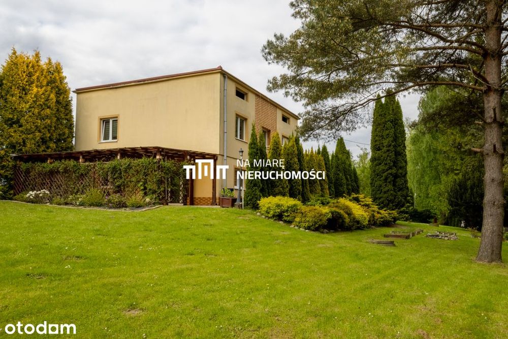 Duża działka, wolnostojący, 2-piętrowy