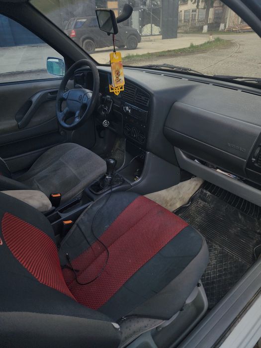 Volkswagen Passat B4