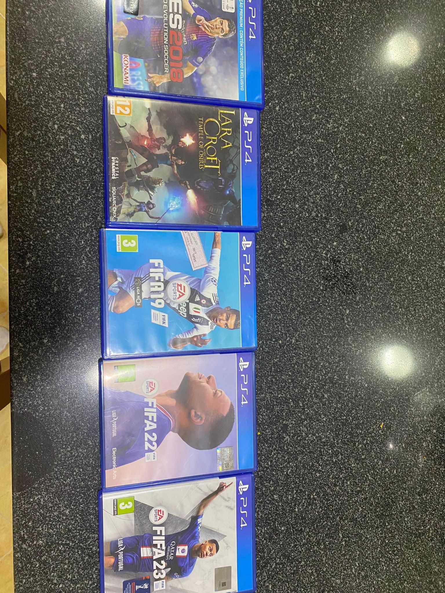 Playstation 4 500GB Slim c/comando