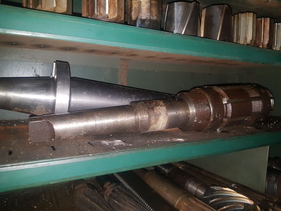 Ferramentas buchas pinças mesas visore metalomecanica