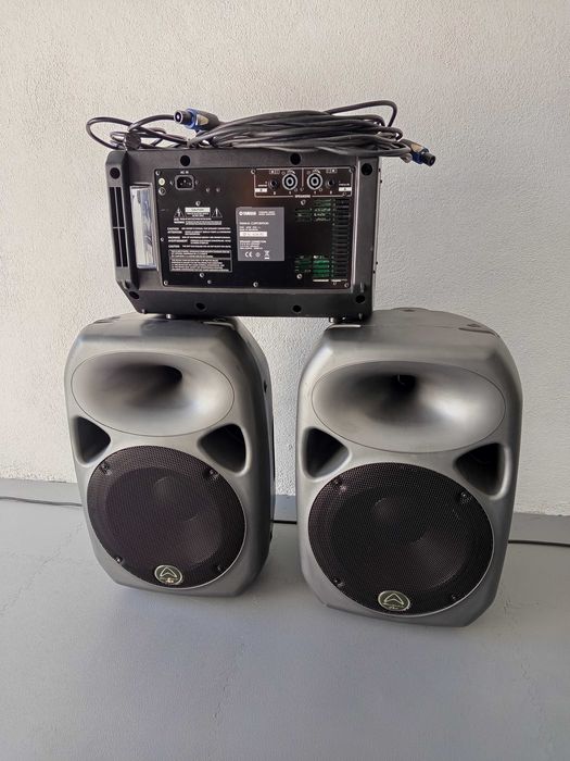 Colunas y Mesa Yamaha Amplificada