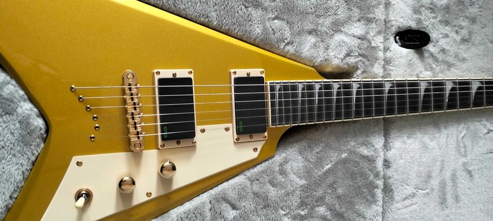 ESP LTD KH-V Metallic Gold -  stan fabryczny EMG