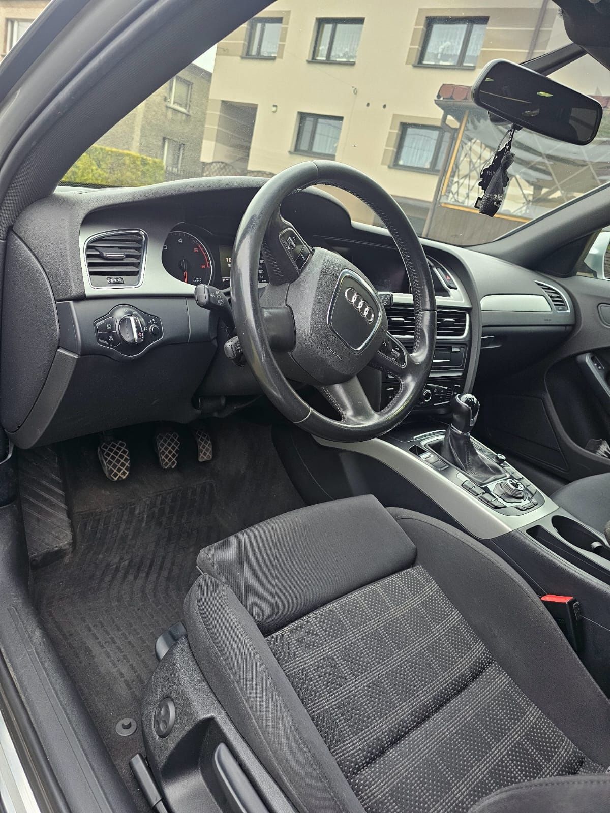 Audi A4 b8 2.0 tdi