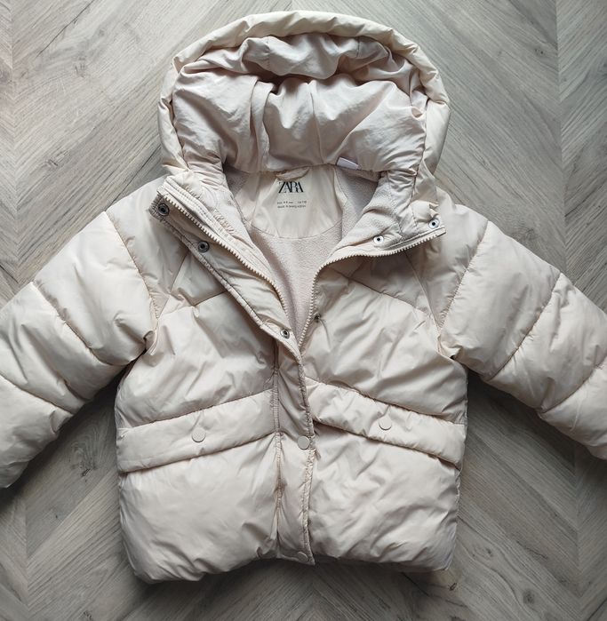 Kurtka Zara  dziecieca 110 beżowa 4-5lat płaszcz ocieplana dziewczeca