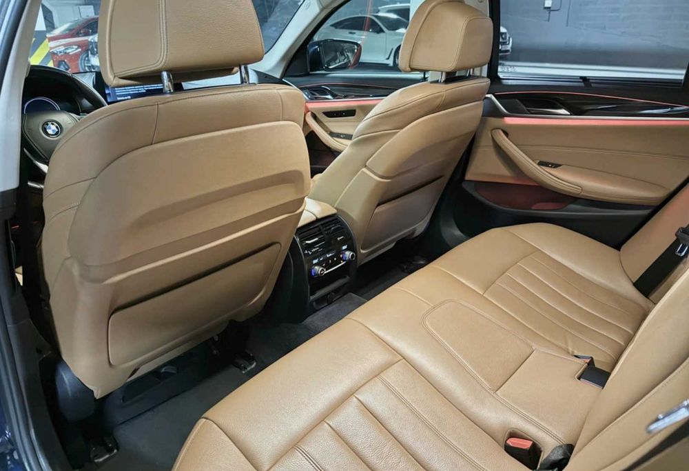 Продаж BMW 5 Series 2017 - відмінний стан , в наявності на дорогах