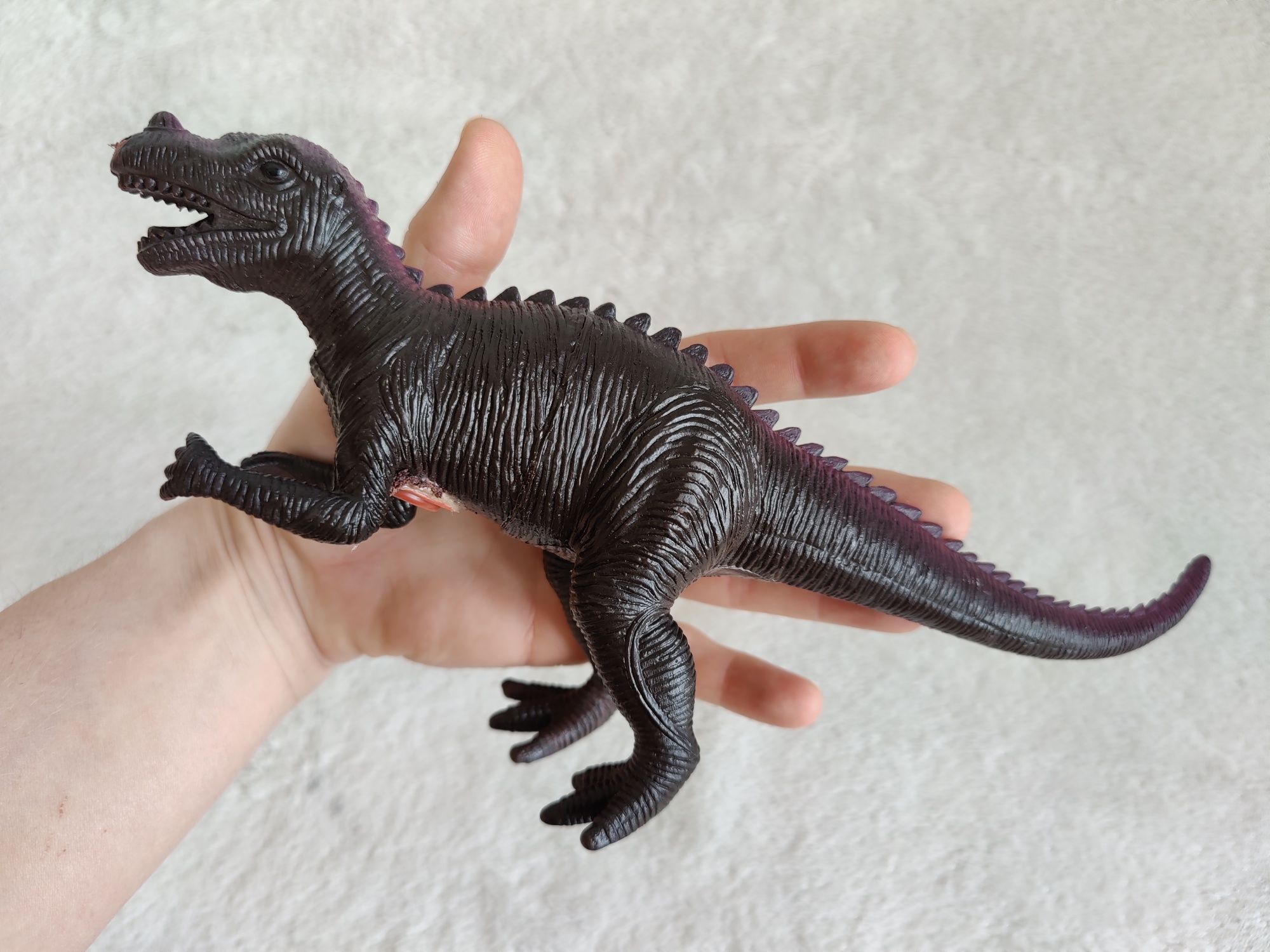 Duża figurka ok 16cm dinozaura Allozaur interaktywnego - odgłos ryk