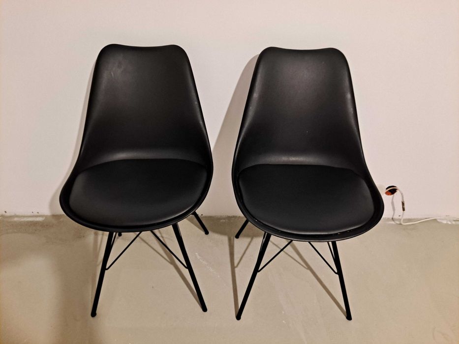 Czarne krzesło Jysk 10 szt.