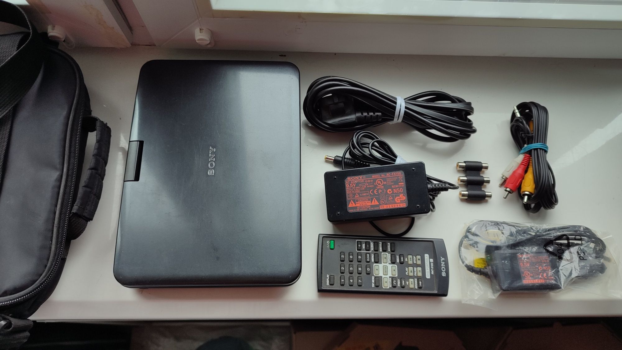 Sony DVP FX 870 CD/DVD портативный проигрыватель плеер програвач ДВД