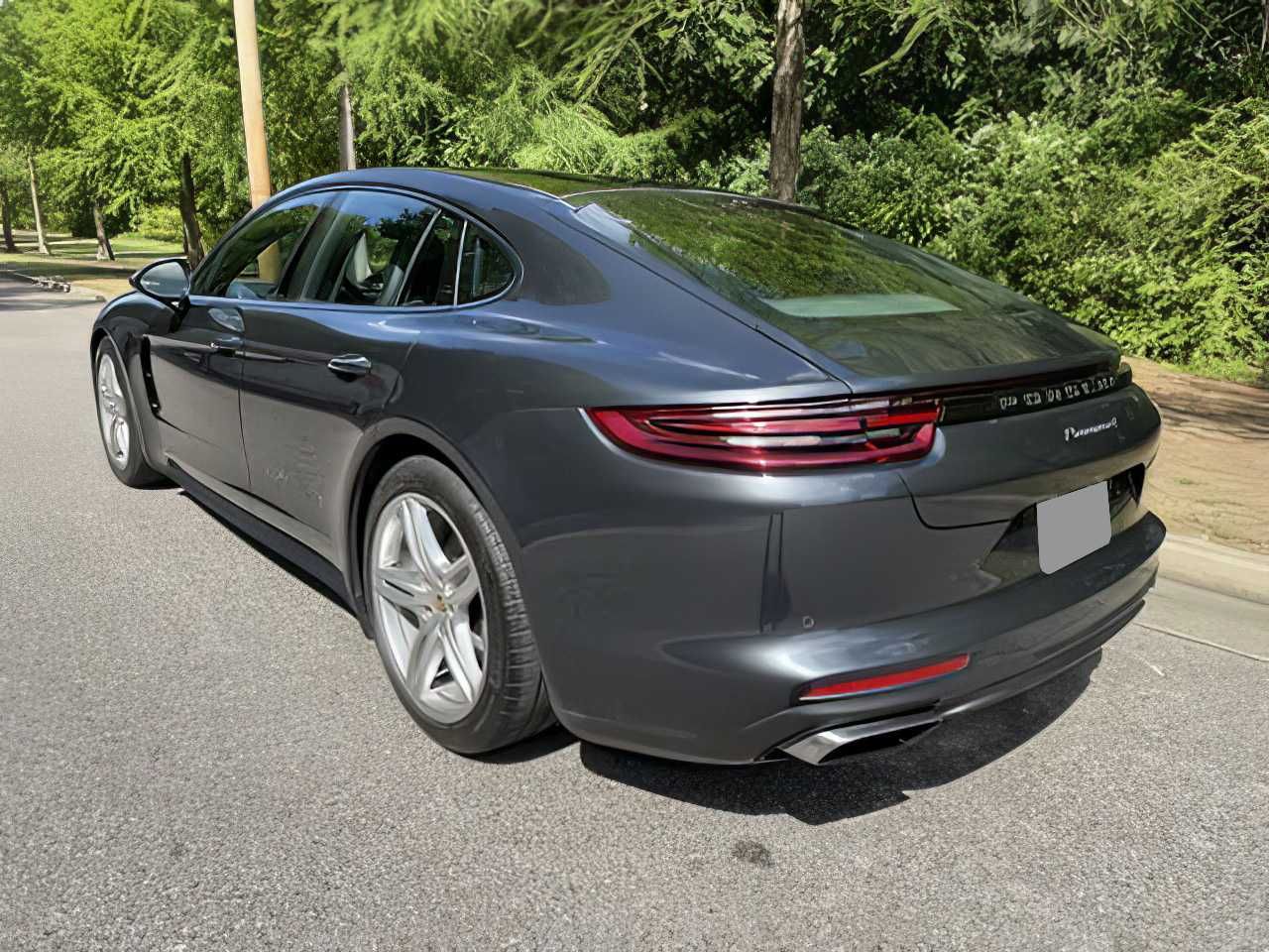 2018 Porsche Panamera