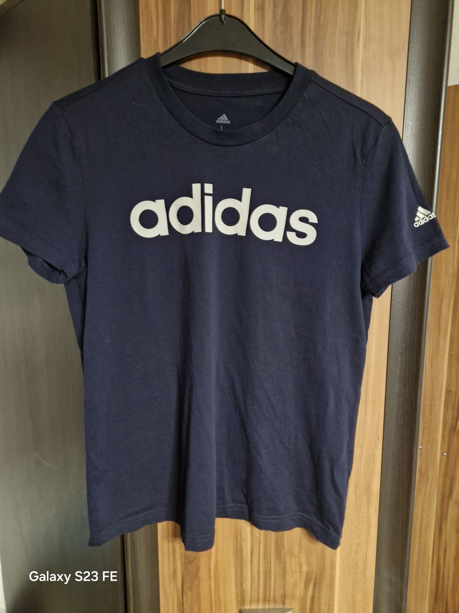 Koszulka damska Adidas rozmiar L stan idealny