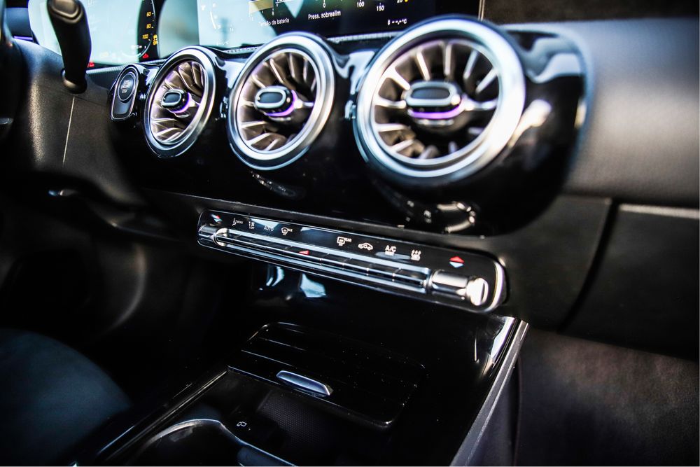 Mercedes-Benz A250e AMG Line Plug-in Hybrid