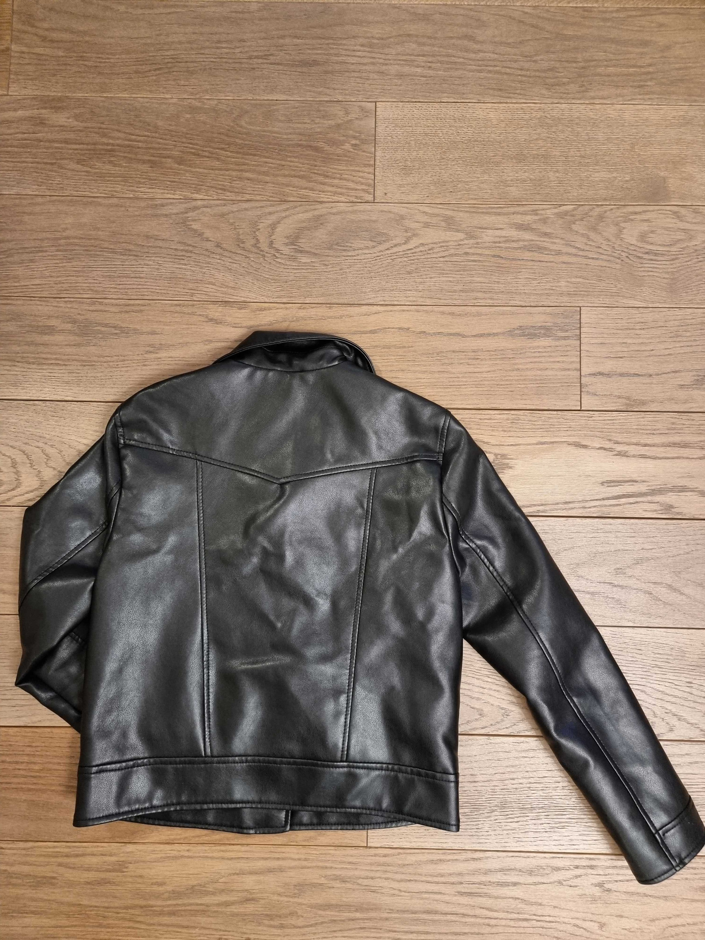 Kurtka skóro-podobna Zara w rockowym stylu
