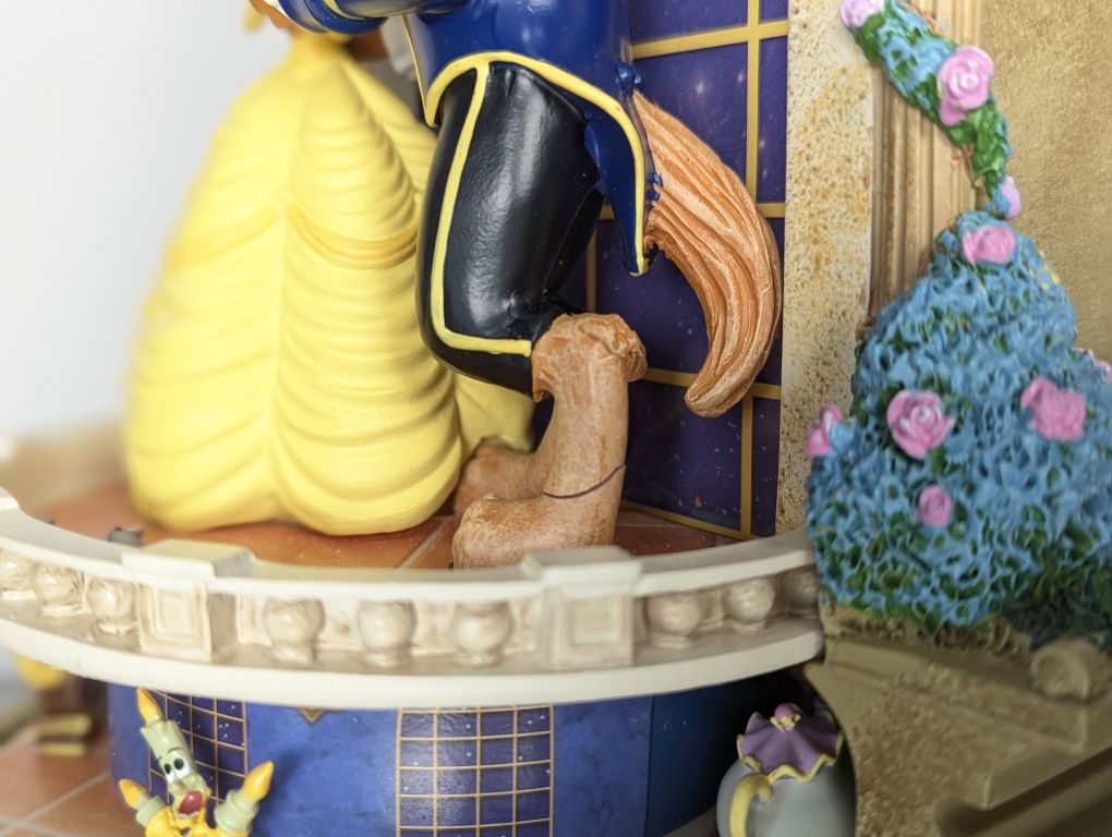 Zegar Piękna i Bestia Disney ścienny podświetlany kolekcjonerski