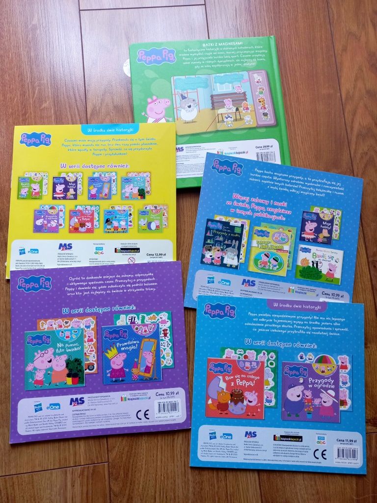 Przedszkolna drużyna Świnka Peppa książeczka z magnesami + opowiadania