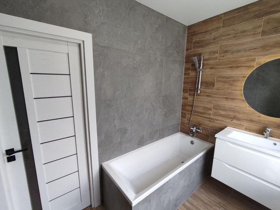 Озерна, Агора! 2к + хол-кімната!  7/10, 68 м²