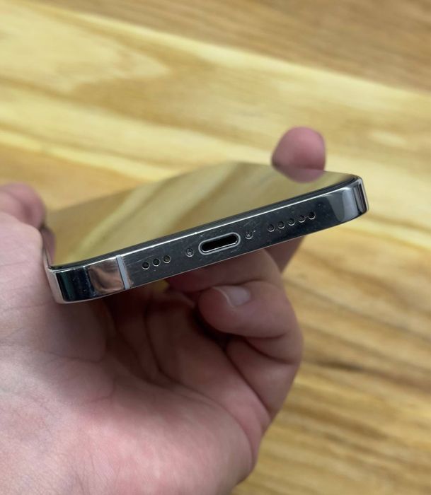 Продам Iphone 13 pro 256 GB Silver
