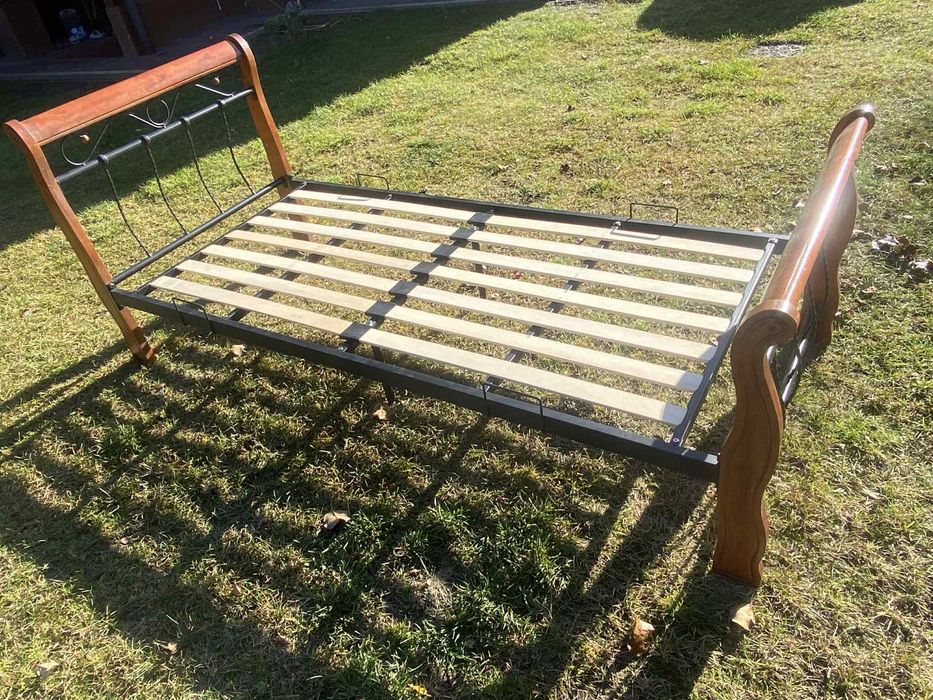 Łóżko pojedyńcze 90x200 z materacem