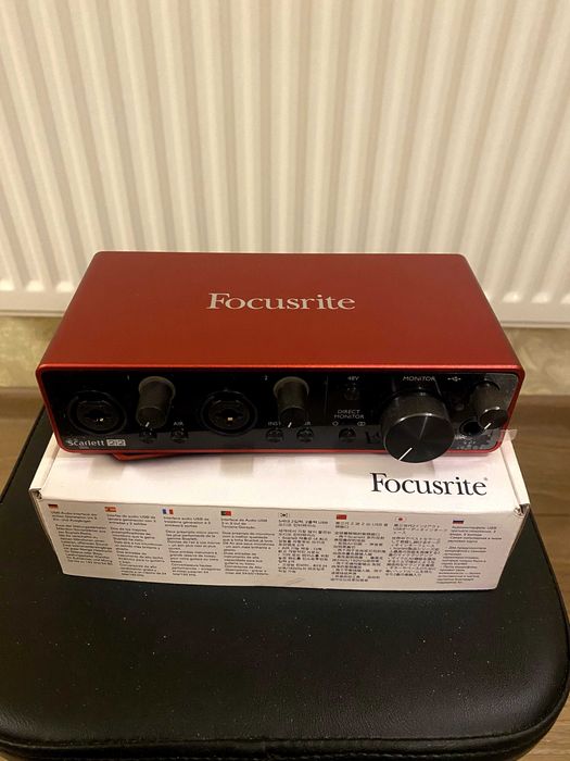 Focusrite Scarlett 2i2 3rd gen, ідеальний стан з плівками