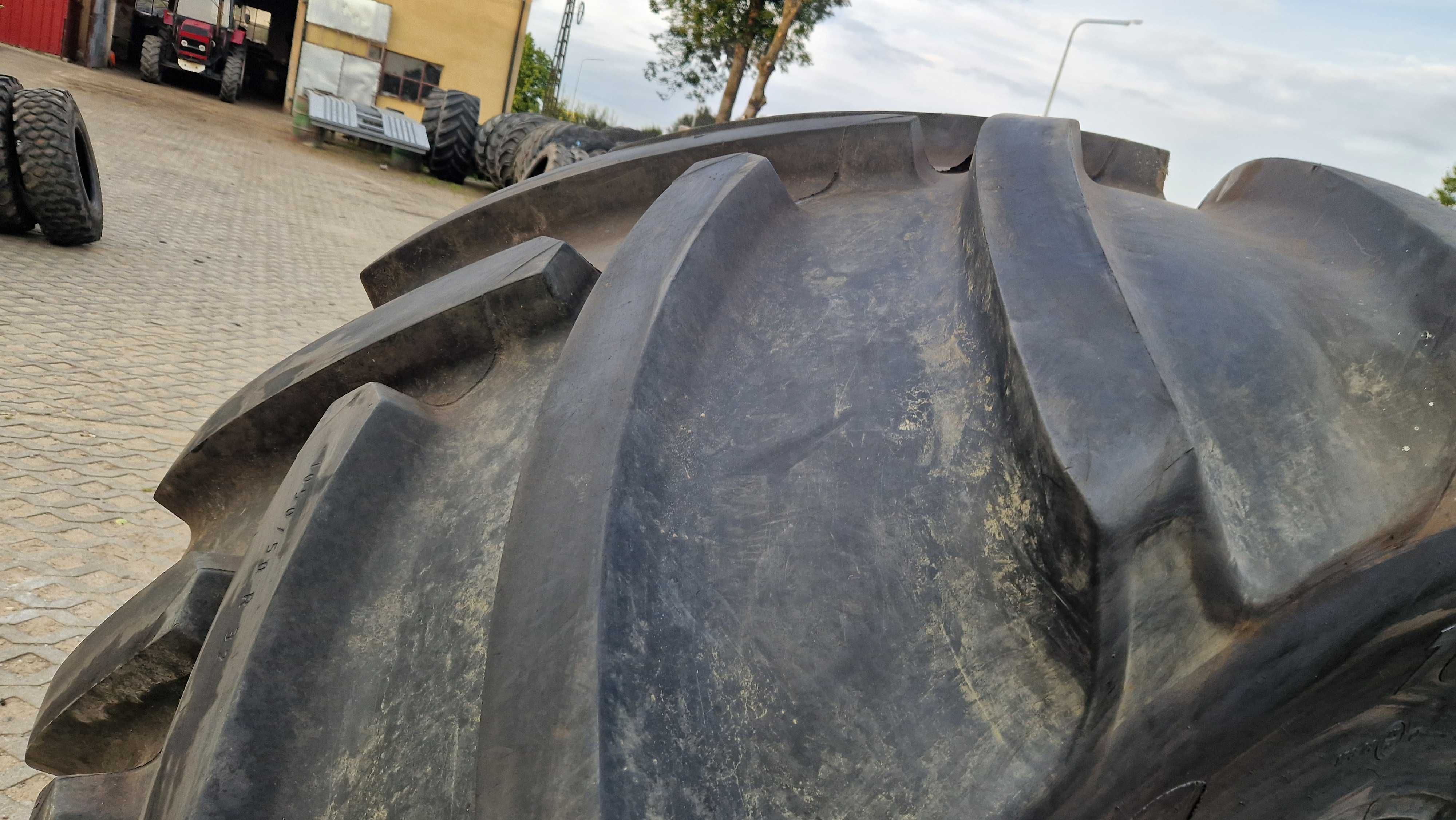1050/50r32 Comtinental Mitas 100% bieżnik bez napraw